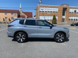 New 2025 Mitsubishi Outlander SE image 4