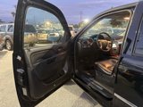 Used 2014 Chevrolet Suburban LTZ image 3