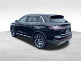 Used 2022 Lincoln Nautilus Reserve image 3