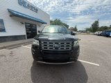 Used 2017 Ford Explorer XLT w/ Equipment Group 202A image 3