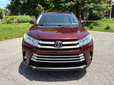 Used 2017 Toyota Highlander XLE image 2