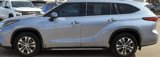 Used 2022 Toyota Highlander XLE image 3