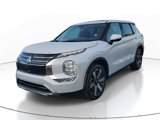 New 2025 Mitsubishi Outlander SE image 3