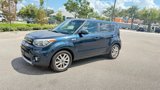 Used 2017 Kia Soul + image 3