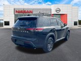 New 2025 Nissan Pathfinder SV w/ SV Premium Package image 3