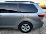 Used 2017 Toyota Sienna LE image 5