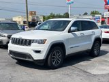 Used 2020 Jeep Grand Cherokee Limited w/ Luxury Group II image 2
