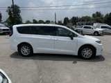 New 2025 Chrysler Pacifica Select image 5
