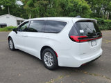 New 2025 Chrysler Pacifica Select image 4