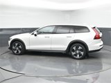 Used 2024 Volvo V60 B5 Cross Country Plus image 5