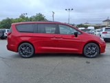 New 2026 Chrysler Pacifica Limited image 3