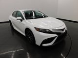 Used 2024 Toyota Camry SE image 2