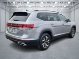 Used 2024 Volkswagen Atlas SE image 6
