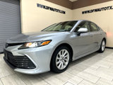 Used 2022 Toyota Camry LE image 2