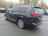 New 2025 Chrysler Pacifica Pinnacle image 3
