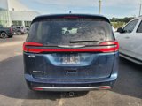 Used 2021 Chrysler Pacifica Touring-L image 5