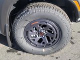 New 2025 Nissan Frontier PRO-4X w/ Pro Convenience Package image 5