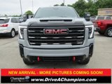 Used 2025 GMC Sierra 2500 AT4 image 2