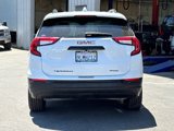 Used 2024 GMC Terrain SLE w/ Driver Convenience Package image 4