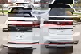 New 2025 Volkswagen Atlas Peak Edition SE image 4