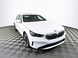 New 2026 BMW i5 eDrive40 image 2