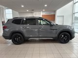 New 2025 Volkswagen Atlas Peak Edition SE image 3