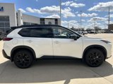 Used 2023 Nissan Rogue SV w/ SV Premium Package image 3