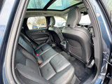 Used 2021 Volvo XC60 T5 Momentum w/ Premium Package image 6