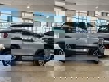 Used 2024 GMC Terrain SLT image 3