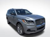 Used 2024 Lincoln Navigator Reserve image 3