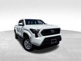 Certified 2025 Toyota Tacoma SR5 image 3