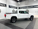 Used 2019 Toyota Tacoma TRD Sport image 3