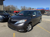 Used 2014 Toyota Sienna LE image 2
