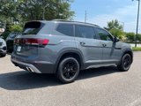 New 2025 Volkswagen Atlas Peak Edition SE image 2