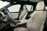 New 2026 Volvo XC90 B6 Plus w/ Protection Package Premier image 5