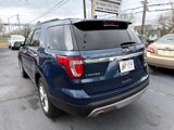 Used 2017 Ford Explorer Limited image 3