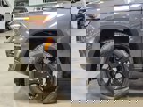 Used 2025 Jeep Grand Cherokee Limited w/ Black Appearance Package image 5