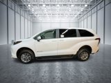 Used 2025 Toyota Sienna LE image 5