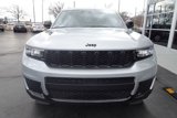 Used 2023 Jeep Grand Cherokee L Laredo image 3