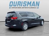 Used 2023 Chrysler Voyager LX image 3