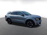 Used 2024 Kia Sorento S image 2