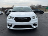 New 2025 Chrysler Pacifica Select image 2
