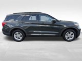 Used 2022 Ford Explorer XLT w/ Equipment Group 202A image 5