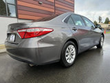 Used 2016 Toyota Camry LE image 3