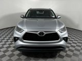 New 2025 Toyota Highlander XLE image 2