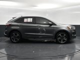 Used 2022 Ford Edge ST image 4