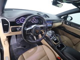 Used 2023 Porsche Cayenne Platinum Edition image 4