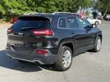 Used 2016 Jeep Cherokee Limited image 6