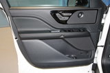 New 2025 Lincoln Aviator AWD image 4
