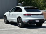 Used 2023 Porsche Macan image 3